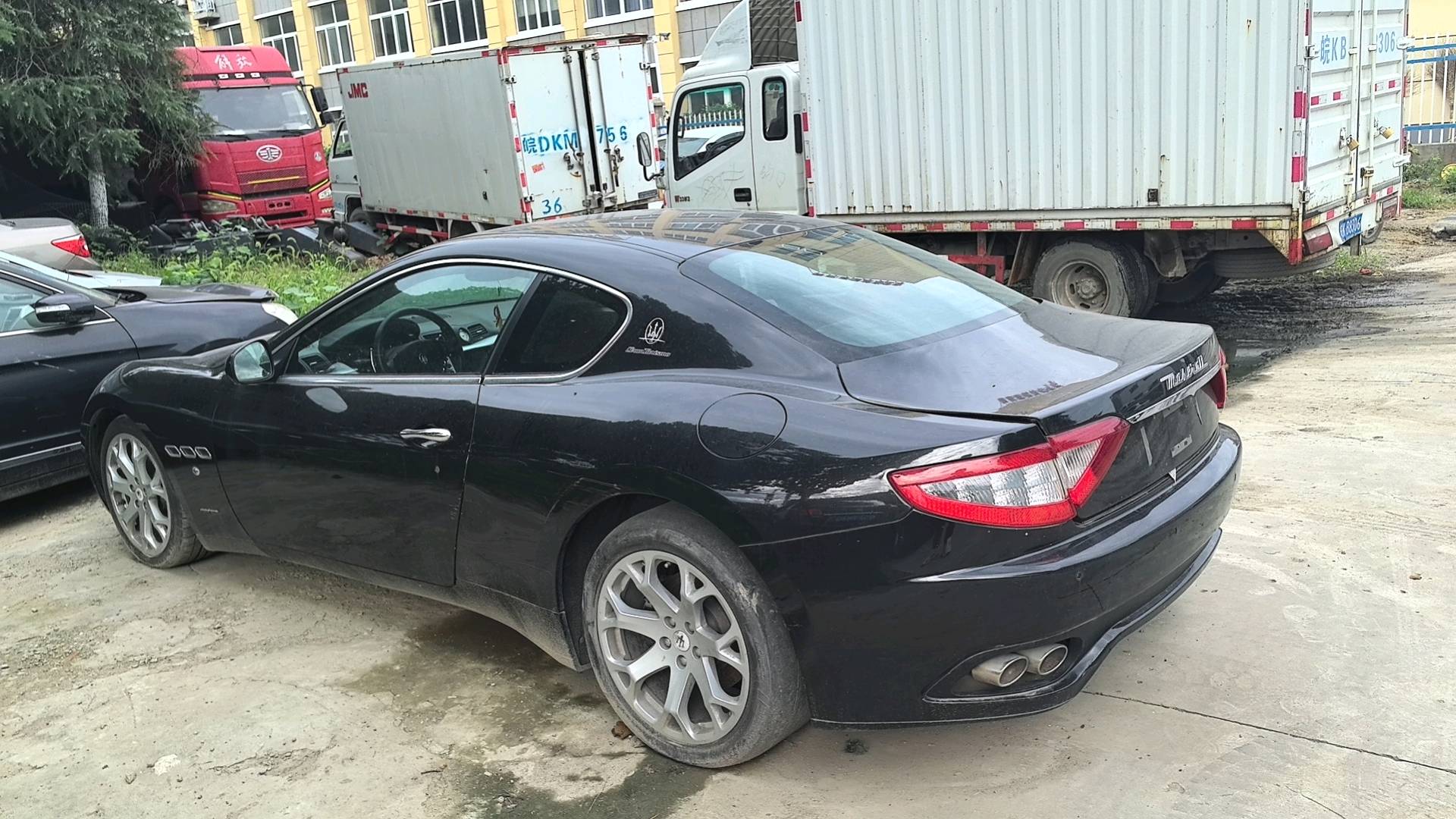 玛莎拉蒂 玛莎拉蒂