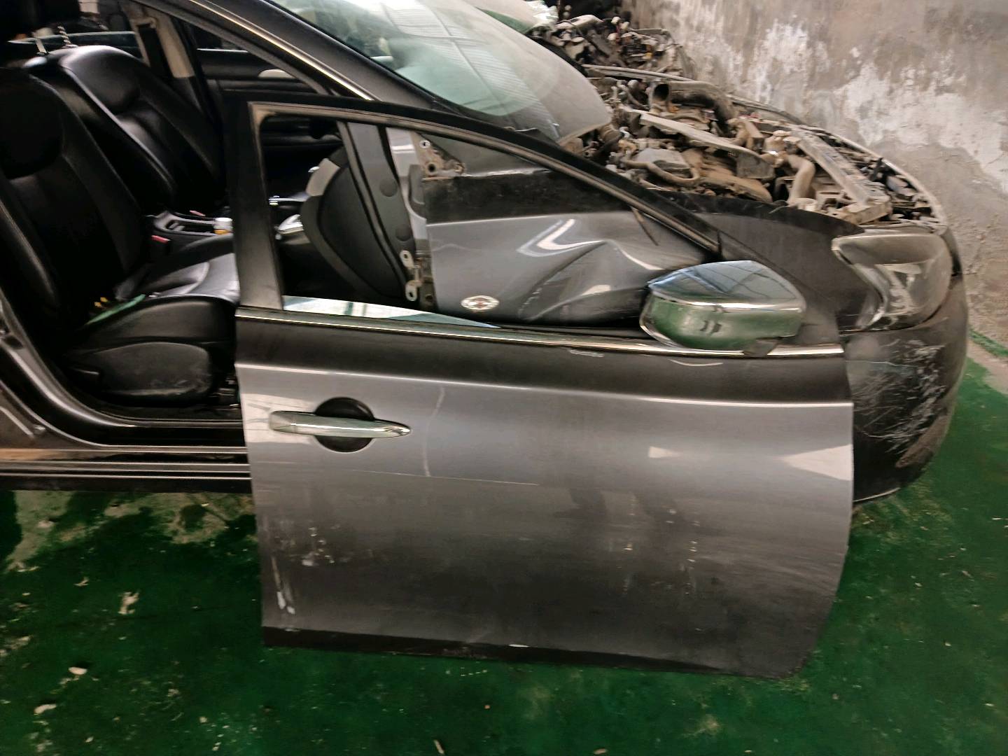 日产尼桑 日产尼桑