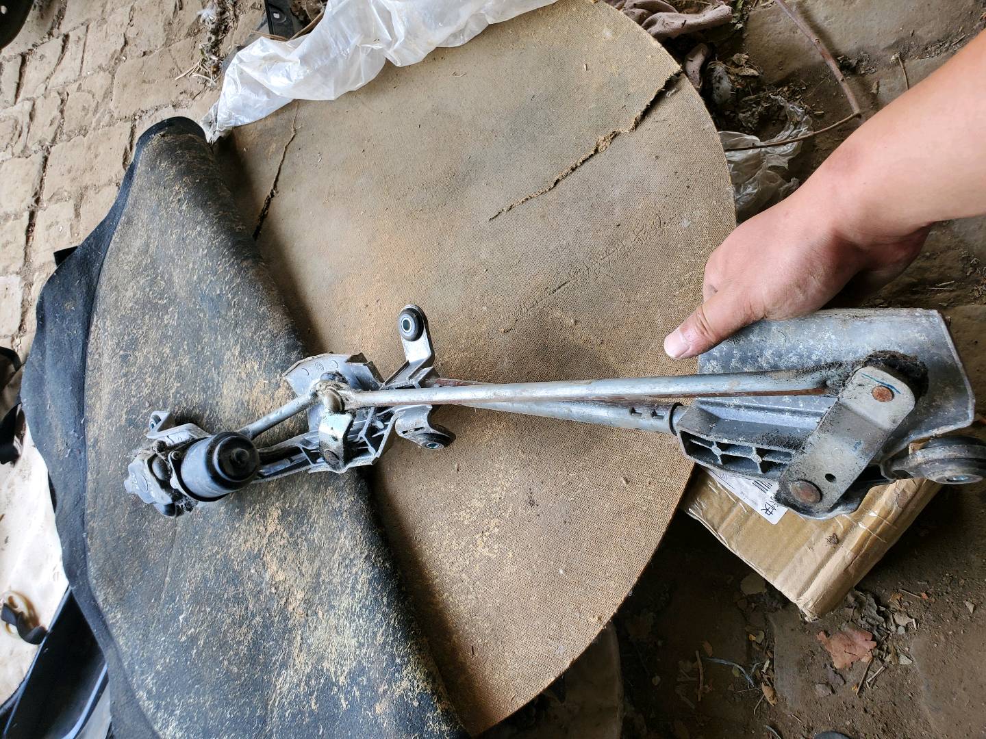 日产尼桑 日产尼桑